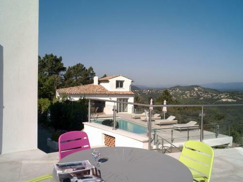 Luxurious Villa In Frejus With Private Swimming Pool