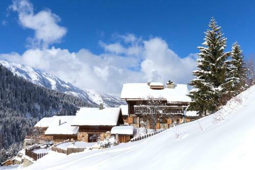 Chalet Route De Mottaret