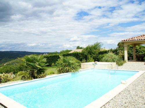 Luxurious Villa With Private Pool In Les Vans