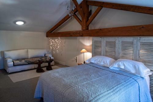 Les Deux Abbesses En Vert | La Grande Maison B&B