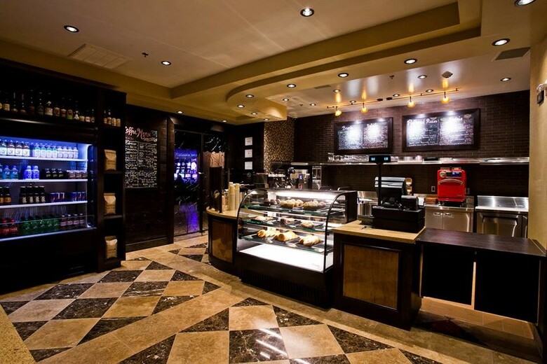 Hotel Tuscany Suites & Casino