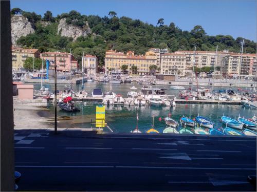 Apartamento Cosy Flat On Nice Lympia Harbor