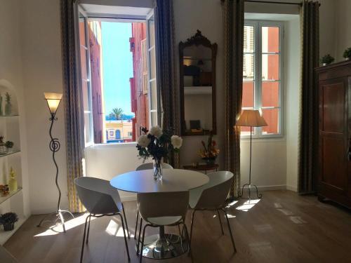 Apartamento Barillerie - Loft Moderne, Face Mer, Vieux-nice.