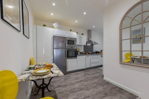 Apartamento Barillerie - Loft Moderne, Face Mer, Vieux-nice.