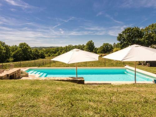Cozy Villa In Saint-bonnet-la-riviere With Swimming Pool
