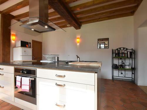 Spacious Holiday Home In Sormery With Swimming Pool