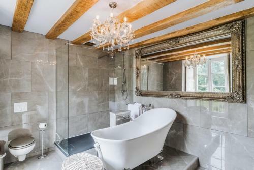 Agroturismo Trementines Chateau Sleeps 12 Pool Wifi
