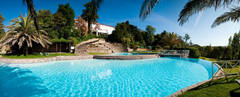 Hotel � Fonte Santa
