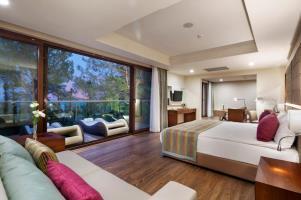 Hotel Nirvana Lagoon Villas Suites & Spa
