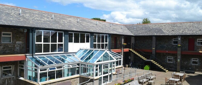 Albergue Dare Valley Country Park Accommodation