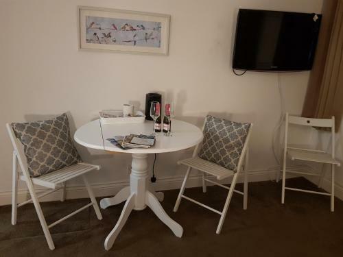 Blueberry Two Bedroom Suite