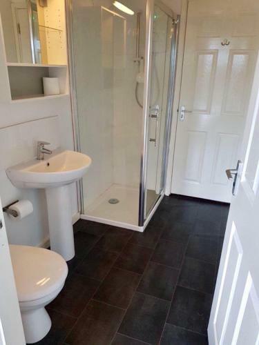 Hazel 1 - Standard Plus One Bed Apartment On Private Estate