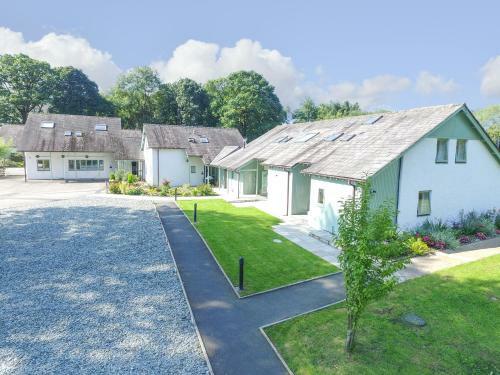 Yew - Woodland Cottages