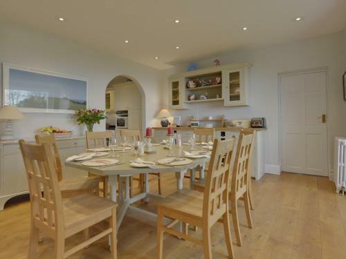 Landcombe Cottage, Dartmouth