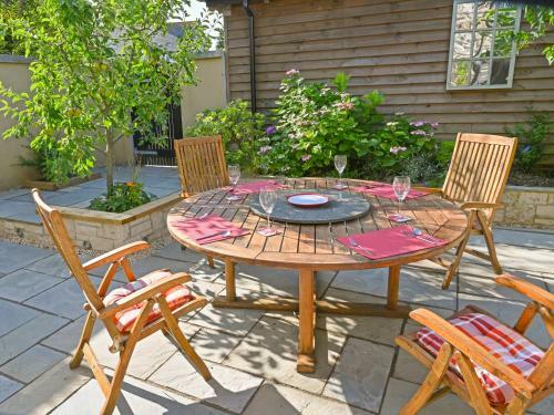 Little Britain, Dorchester