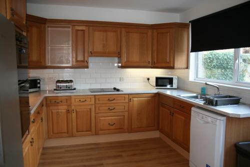 Hostal Dalkeith Five Bedroom House