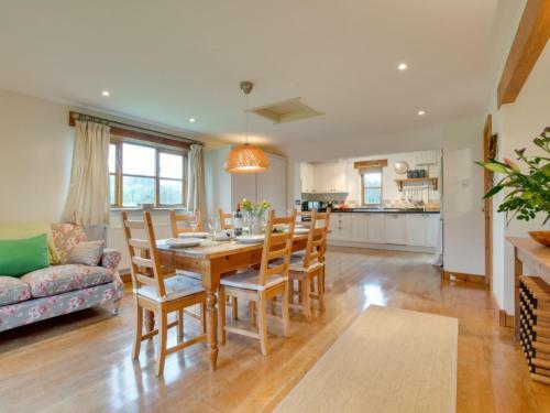 Holiday Home Maes Remyr