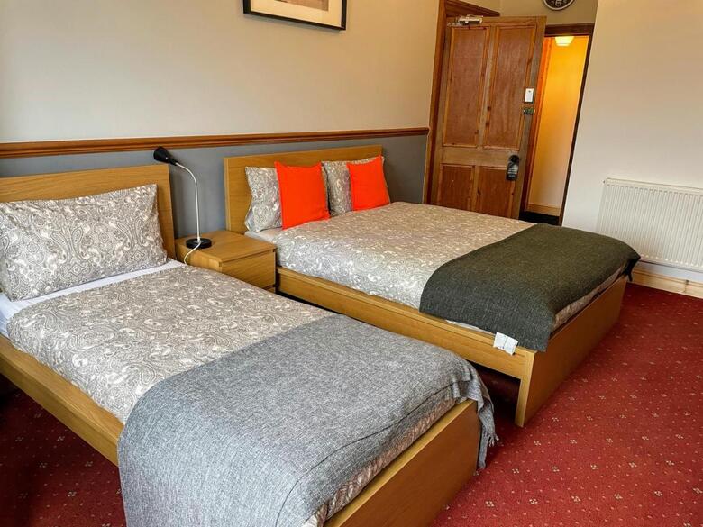 Hostal Airdenair Guest House