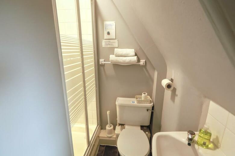 Hostal Airdenair Guest House