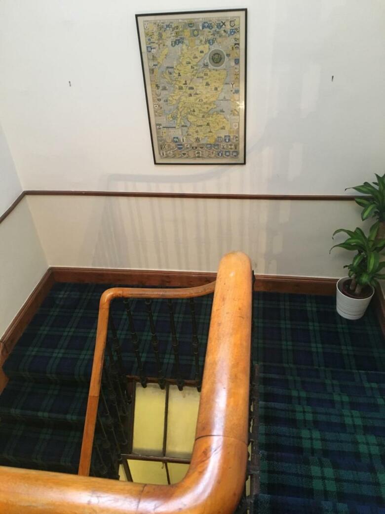 Hostal Airdenair Guest House