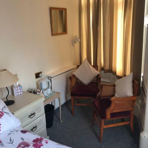Hostal Dorstan Guest House
