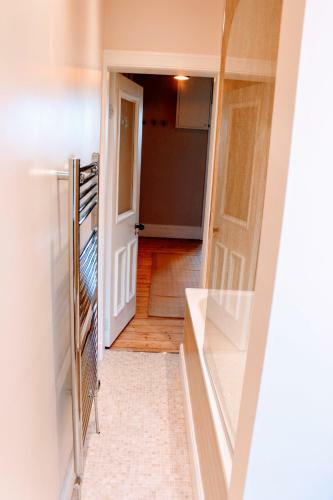 Modern Arthurs Seat Apartment - Sleeps 6