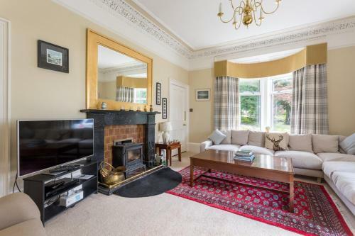 Agroturismo Kilmun Chateau Sleeps 17 Wifi