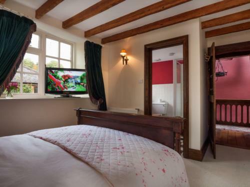 Holiday Home Hutchinghayes Farmhouse