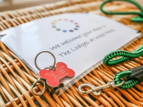 West Lodge, Salisbury