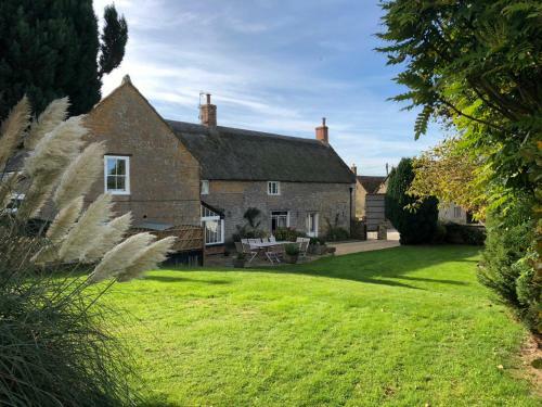 Stocklinch Villa Sleeps 14 Wifi