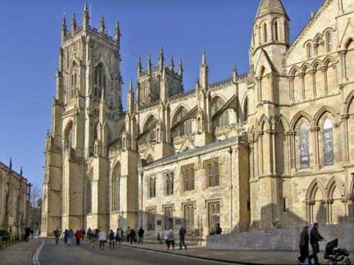 1 Pines Farm Cottages