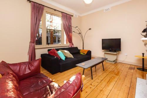 Apartamentos Madeline - Beyond A Room