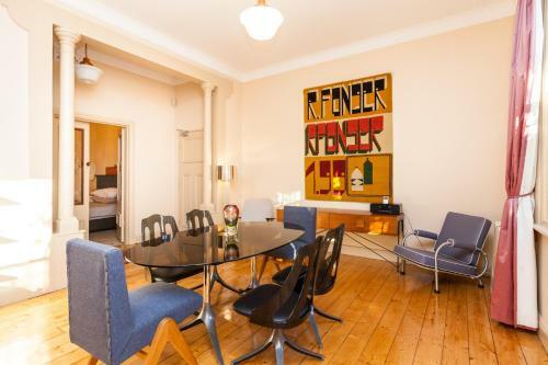 Apartamentos Madeline - Beyond A Room