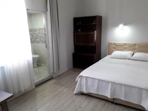 Hostal Zaza Guest House