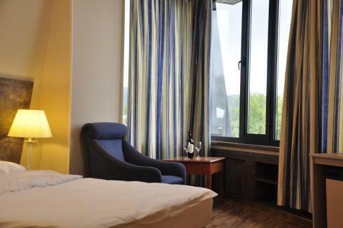 Central Hotel