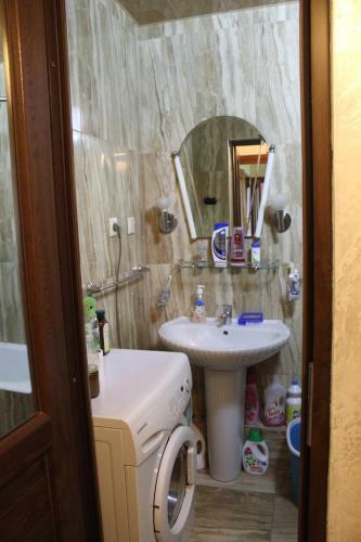 Apartment On Inasaridze 4