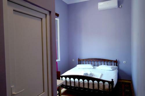 Hostal Mimino Guest House