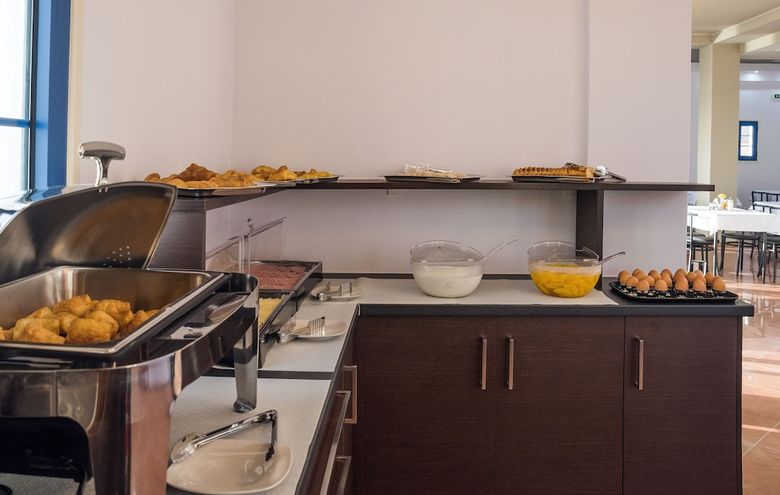 Anesis Hotel