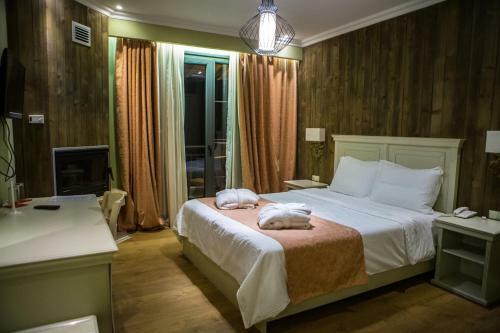 Hotel Irene's Resort