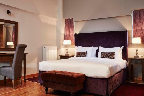 Hotel Nefeles Luxury Residences & Lounge