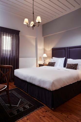 Hotel Nefeles Luxury Residences & Lounge
