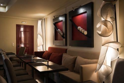 Lagadia 4 Seasons Hotel