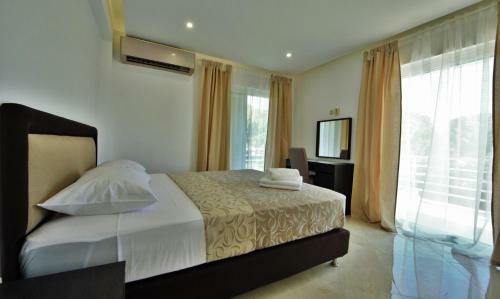 Athena Apartment