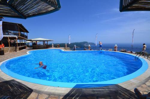 Apartamento Golden Fox Studios And Suites