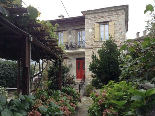 Hostal Arhontiko Prepala