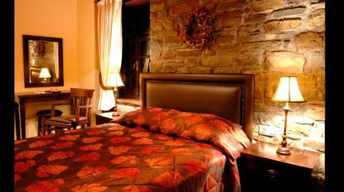 Hostal Adrasteia Guesthouse