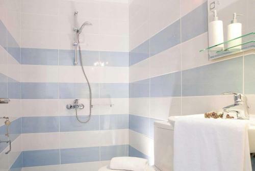 Neochori Villa Sleeps 4 Air Con Wifi