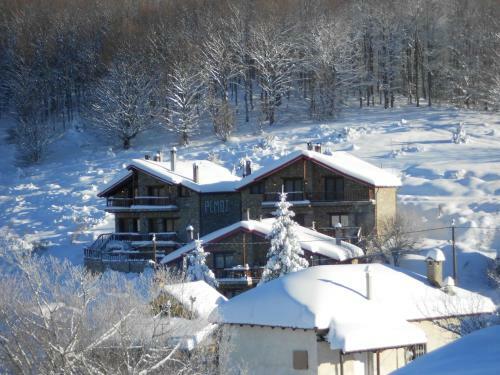 Apartamentos Remos Villas
