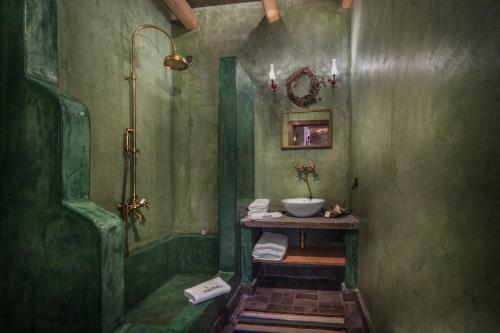 Hostal Montanema Handmade Village