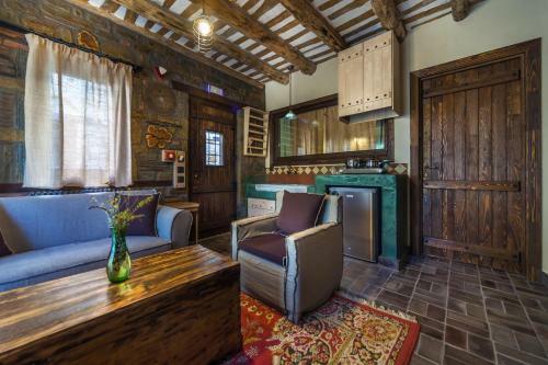 Hostal Montanema Handmade Village